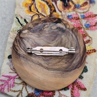 -rund-trae-moerkebrunt-lyst-broche-vintagebroche